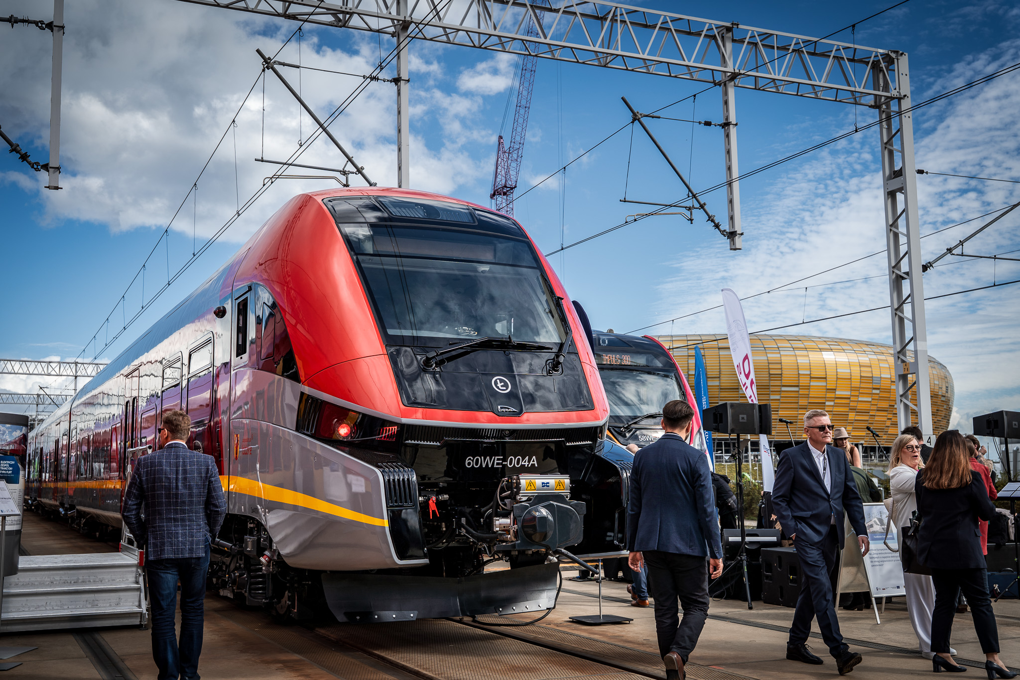 Pociąg PESA Elf 3.0 w barwach ŁKA