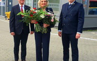 Powiększ zdjęcie: Anna Maria Anders wraz prezesem Januszem Malinowskim i dyrektorem Dariuszem Rogutem. 